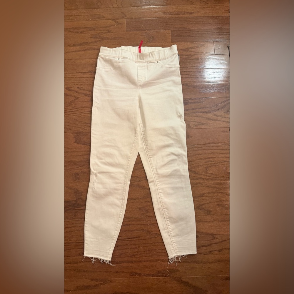 SPANX Women's white Cropped Jeans distressed, raw hem skinny leg
